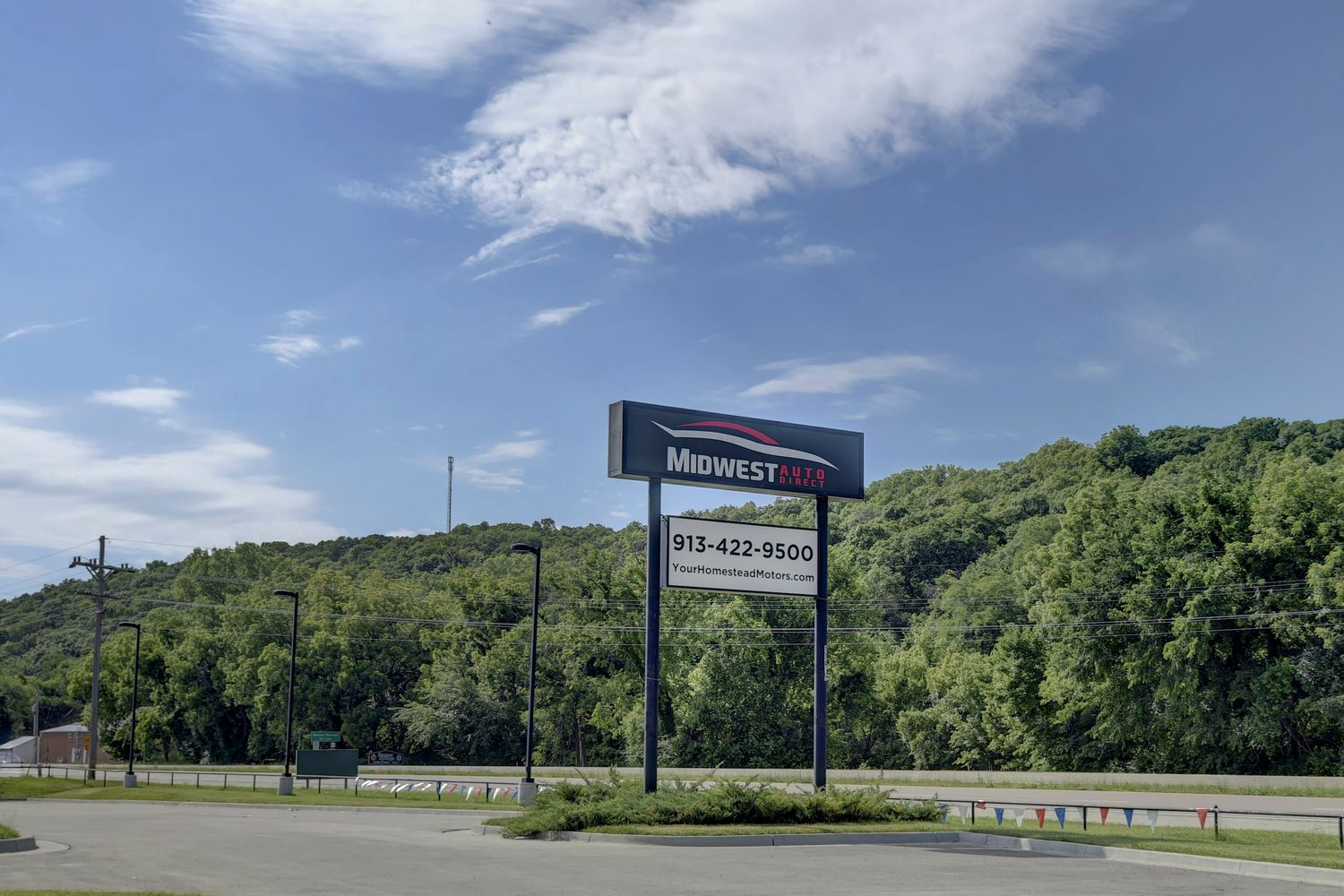 Midwest Auto Direct: 11401 Kaw Dr, Edwardsville, KS 66111